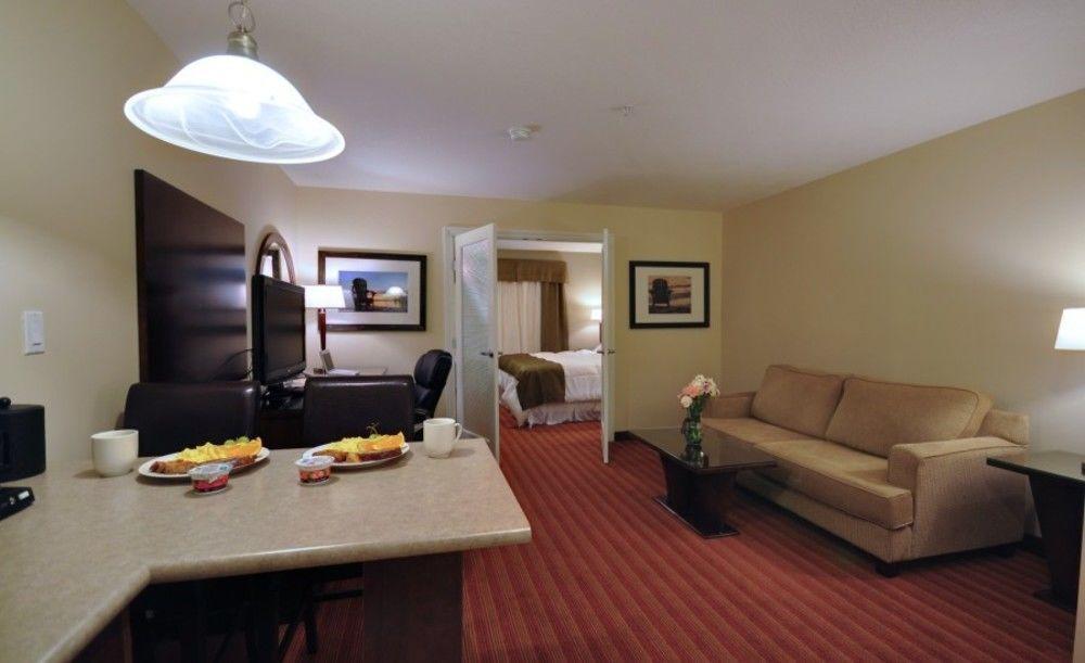 Hudson Hope Sigma Inn & Suites Hudson'S Hope מראה חיצוני תמונה