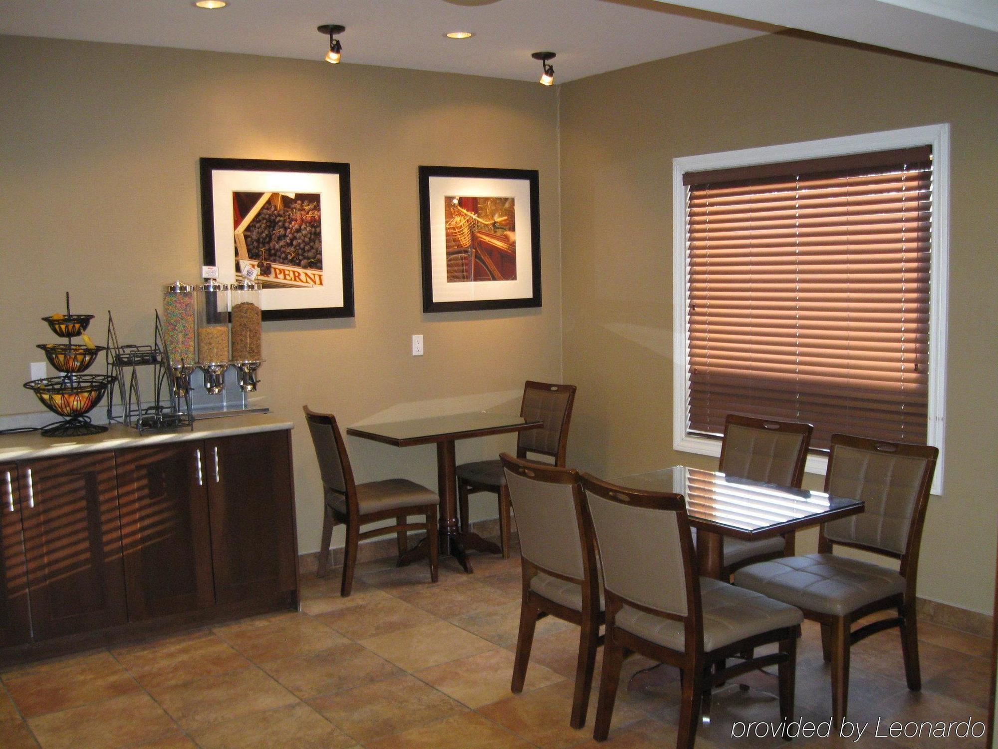 Hudson Hope Sigma Inn & Suites Hudson'S Hope מסעדה תמונה