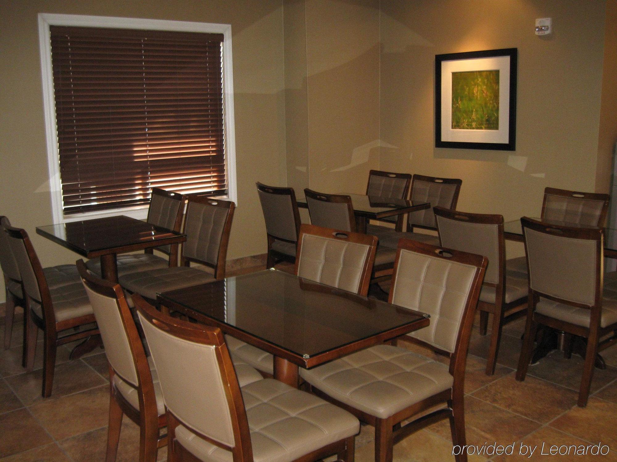 Hudson Hope Sigma Inn & Suites Hudson'S Hope מסעדה תמונה